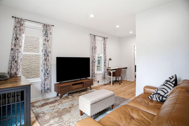 1655 Sherburne Avenue, Saint Paul, MN 55104