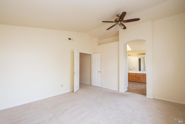 7036 Edinburgh Ct, Windsor, CA 95492