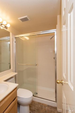 7036 Edinburgh Ct, Windsor, CA 95492