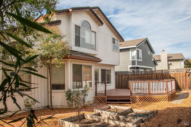 7036 Edinburgh Ct, Windsor, CA 95492