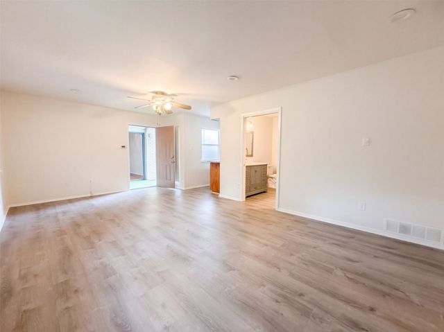 3411 Halifax Drive, Arlington, TX 76013