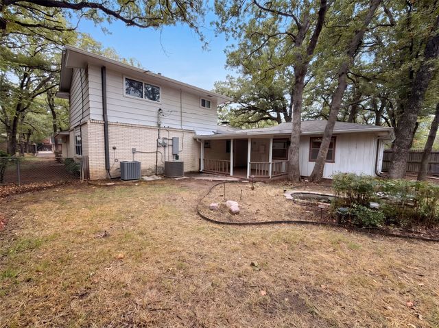 3411 Halifax Drive, Arlington, TX 76013