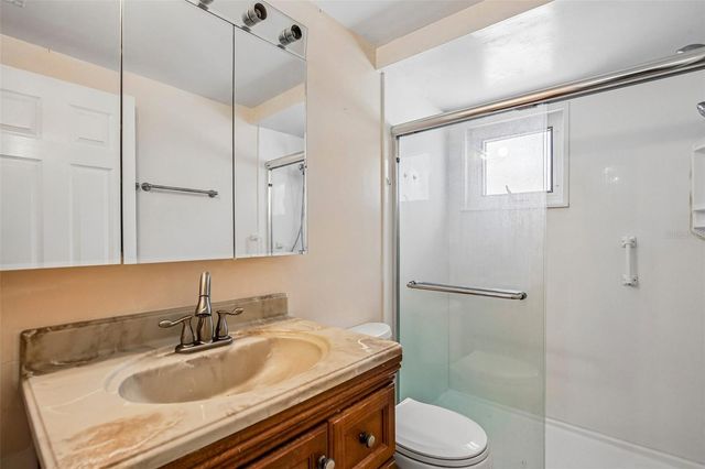 5415 1ST STREET NE, St Petersburg, FL 33703