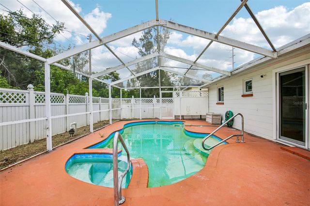 5415 1ST STREET NE, St Petersburg, FL 33703