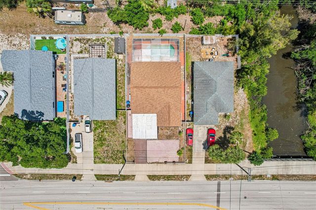 5415 1ST STREET NE, St Petersburg, FL 33703