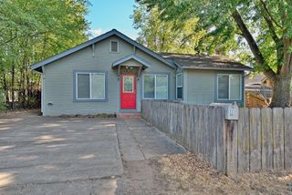1211 Locust Street, Medford, OR 97501
