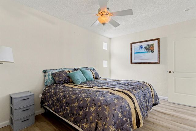 6430 Harding St, Hollywood, FL 33024