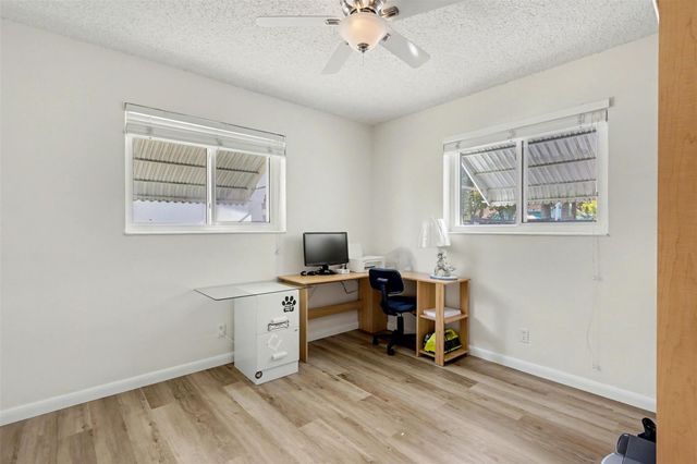 6430 Harding St, Hollywood, FL 33024