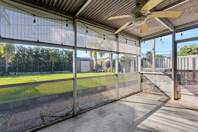 6430 Harding St, Hollywood, FL 33024