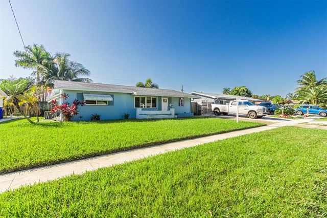 6430 Harding St, Hollywood, FL 33024