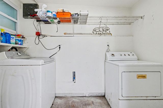 6430 Harding St, Hollywood, FL 33024