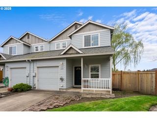 604 E HAMPTON Ln, Newberg, OR 97132