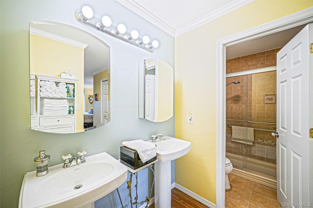 704 Fenway Road, Saint James, NY 11780