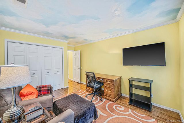 704 Fenway Road, Saint James, NY 11780