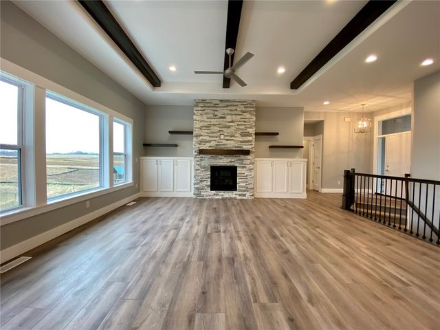 60 S Seven Oaks Road, North Liberty, IA 52317
