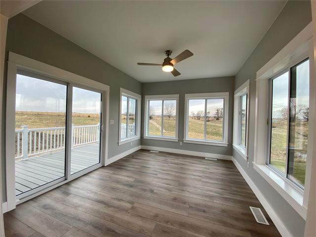 60 S Seven Oaks Road, North Liberty, IA 52317
