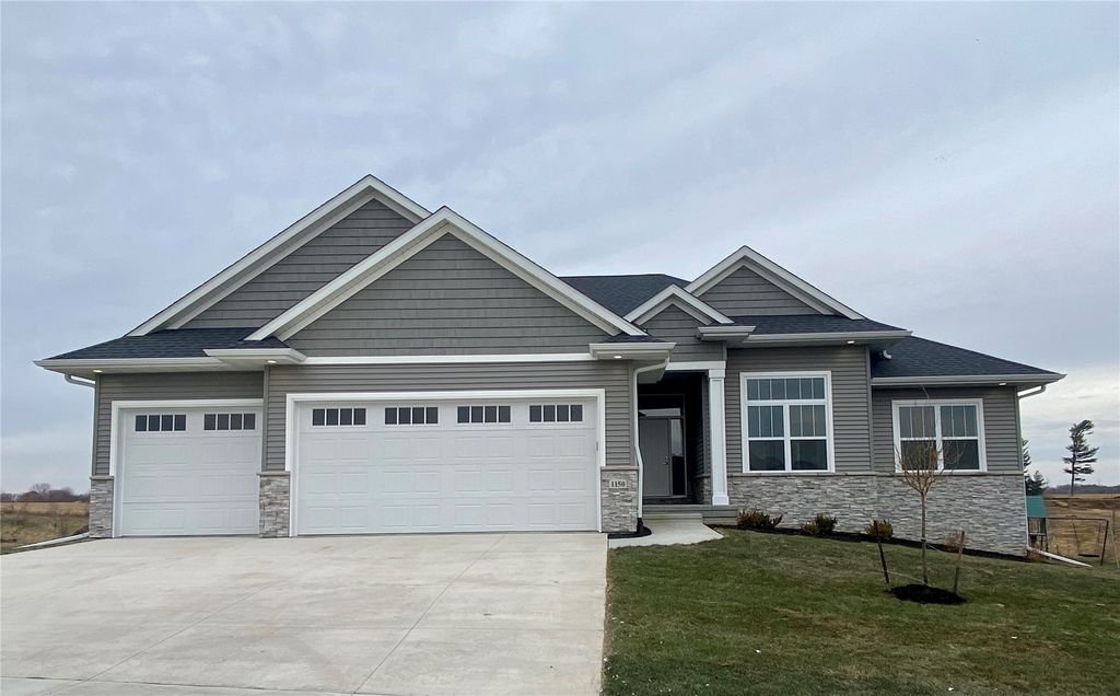 60 S Seven Oaks Road, North Liberty, IA 52317