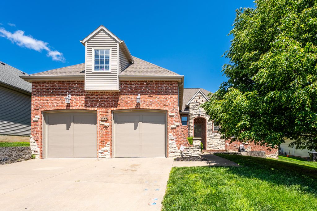 4959 Cherry Circle, Springfield, MO 65809