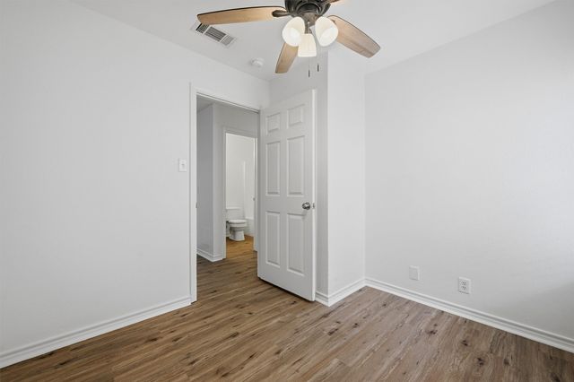 906 W Houston Street, Sherman, TX 75092