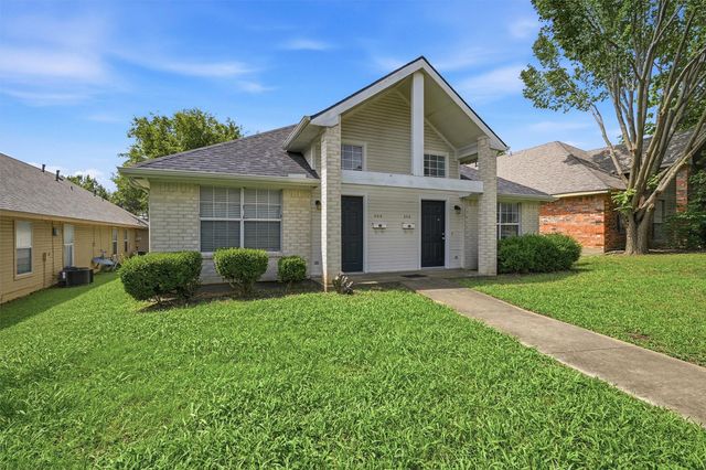 906 W Houston Street, Sherman, TX 75092