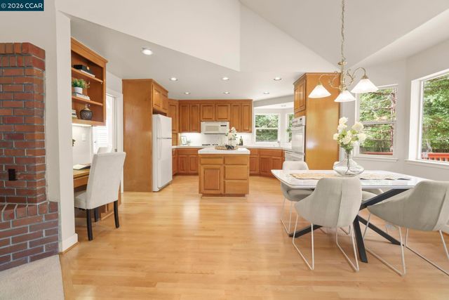 1441 Homestead Ave, Walnut Creek, CA 94598