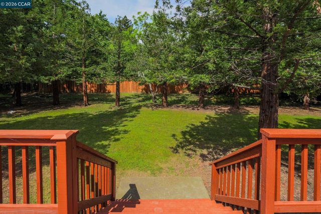 1441 Homestead Ave, Walnut Creek, CA 94598