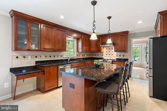 14444 N SLOPE ST, Centreville, VA 20120