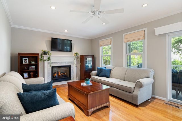 14444 N SLOPE ST, Centreville, VA 20120