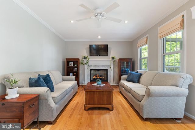 14444 N SLOPE ST, Centreville, VA 20120