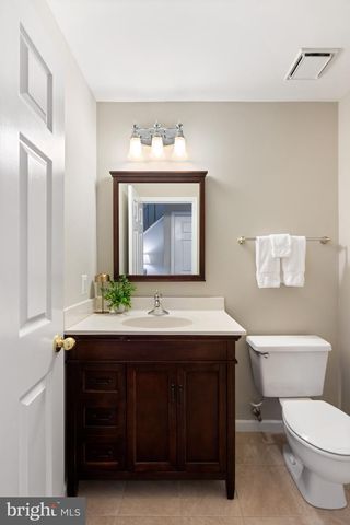 14444 N SLOPE ST, Centreville, VA 20120
