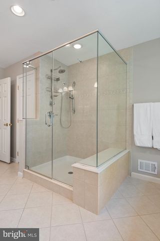 14444 N SLOPE ST, Centreville, VA 20120