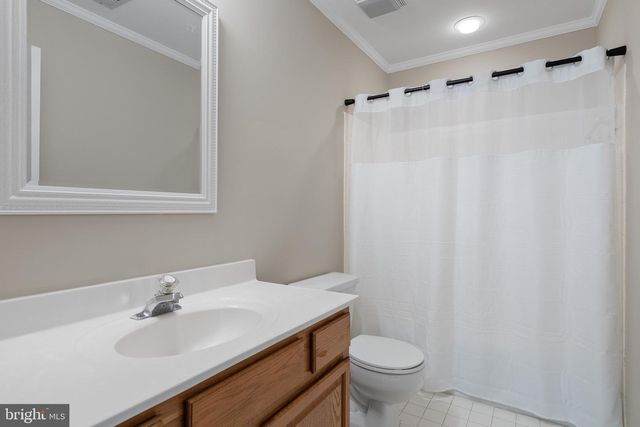 14444 N SLOPE ST, Centreville, VA 20120