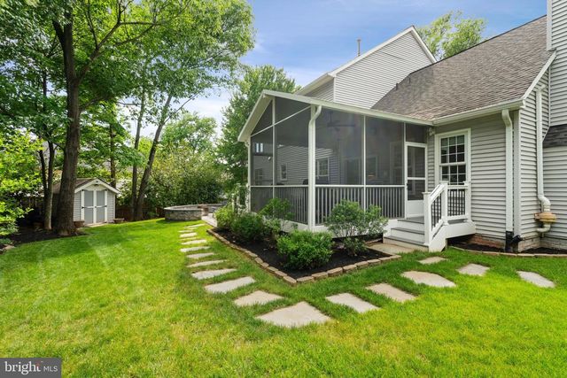 14444 N SLOPE ST, Centreville, VA 20120