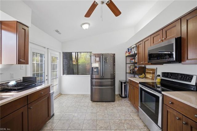 866 Crashaw ST, Virginia Beach, VA 23462