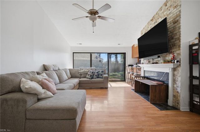 866 Crashaw ST, Virginia Beach, VA 23462