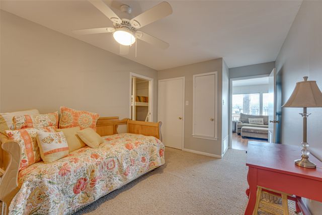 113 Crestwood Circle, Enchanted Oaks, TX 75156