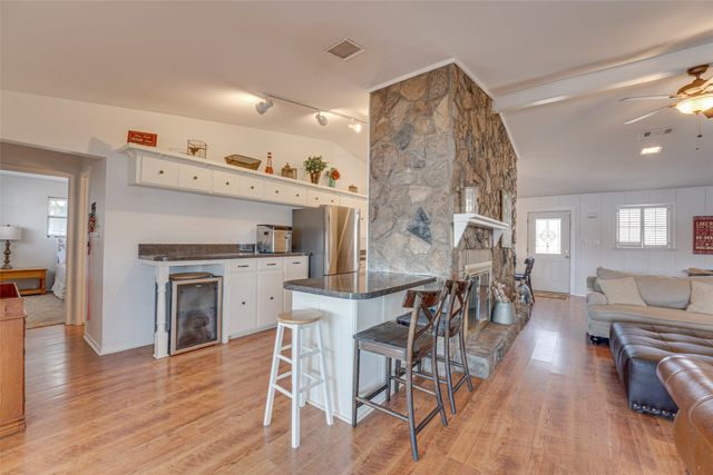 113 Crestwood Circle, Enchanted Oaks, TX 75156