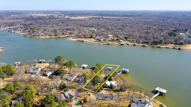 113 Crestwood Circle, Enchanted Oaks, TX 75156