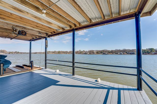 113 Crestwood Circle, Enchanted Oaks, TX 75156