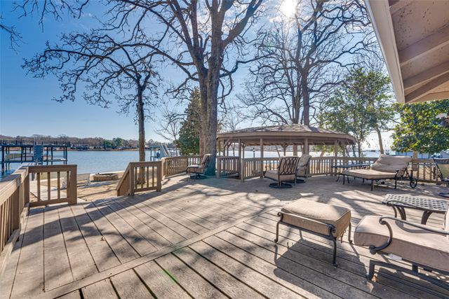 113 Crestwood Circle, Enchanted Oaks, TX 75156