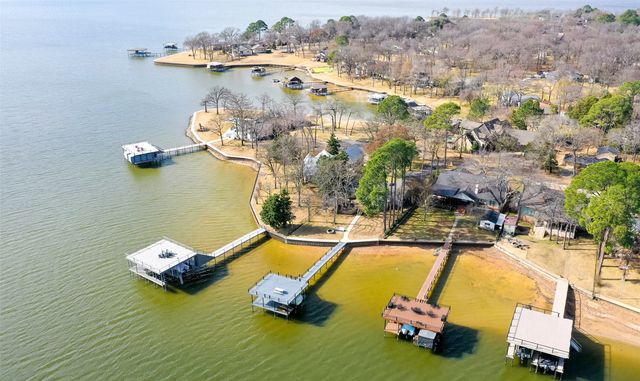 113 Crestwood Circle, Enchanted Oaks, TX 75156