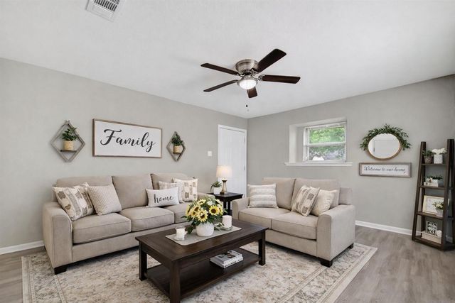 17106 Sunshine Street, Houston, TX 77049