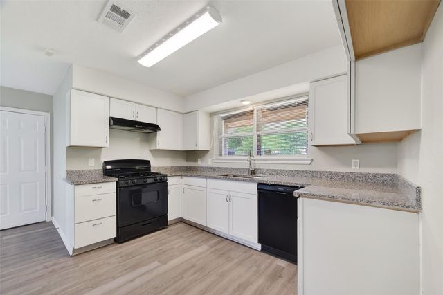 17106 Sunshine Street, Houston, TX 77049