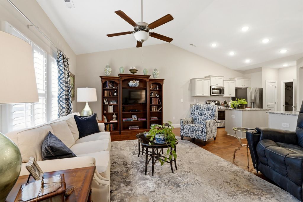232 J E Edward Dr Unit 20, Myrtle Beach, SC 29588 — photo 4