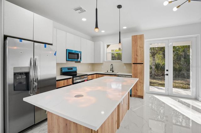 1073 SHERWIN STREET, Port Charlotte, FL 33953