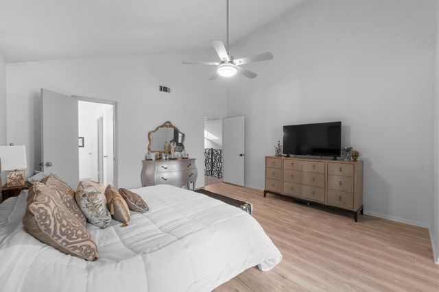 154 April Wind Court, Conroe, TX 77356