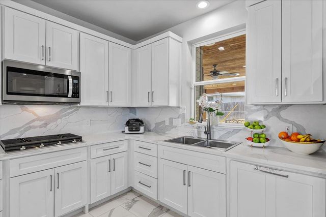 1106 Greenlawn BLVD, Round Rock, TX 78664