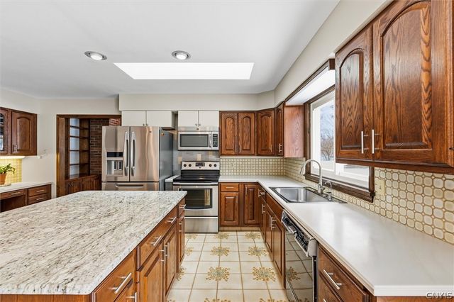 8205 Duvall Circle, Manlius, NY 13104