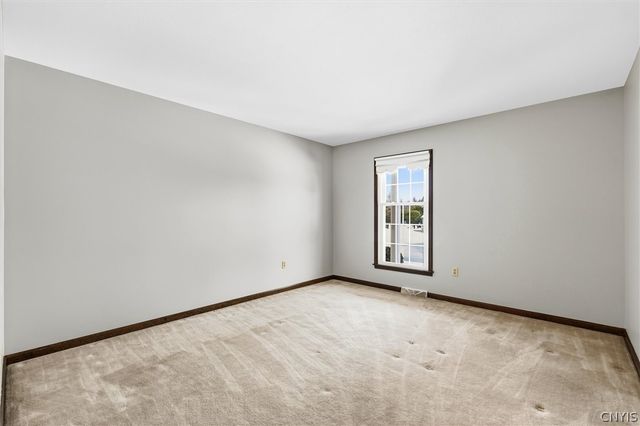 8205 Duvall Circle, Manlius, NY 13104