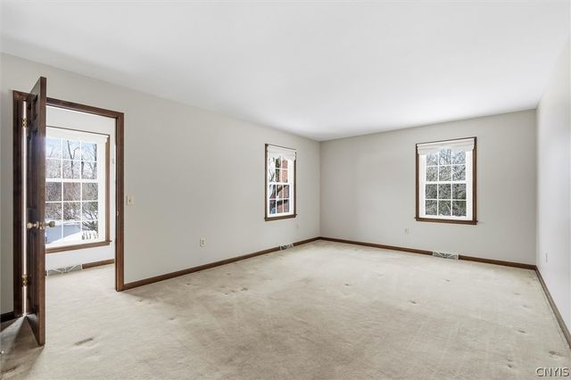 8205 Duvall Circle, Manlius, NY 13104